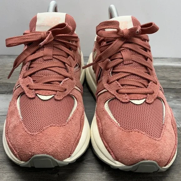 New Balance 57/40 Pink Suede Mesh Lifestyle Sneakers W5740HG1 Womens 6.5 - Picture 3 of 7